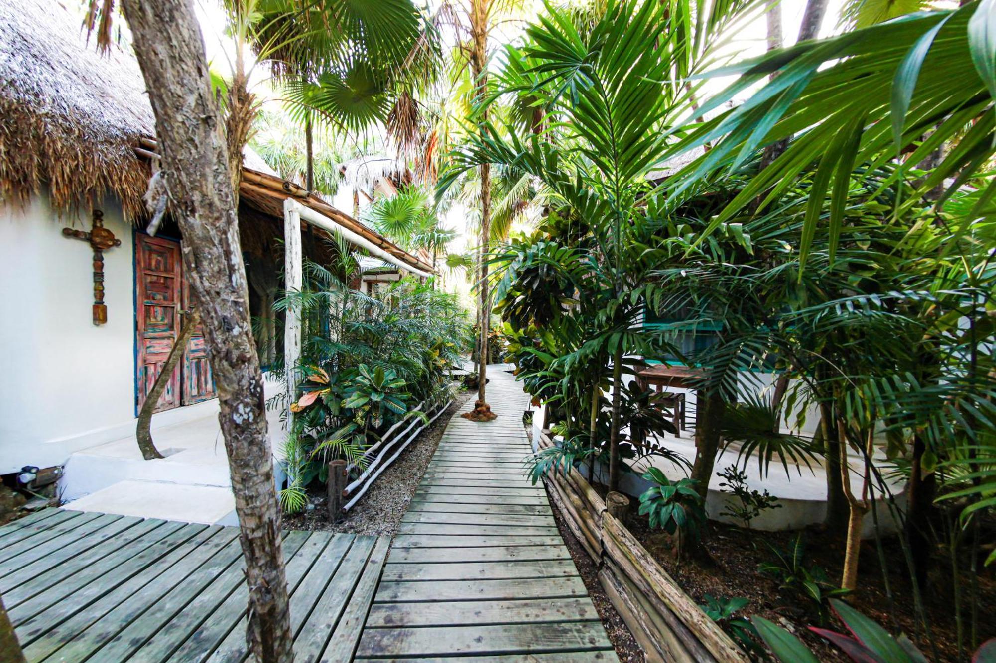 Hotel Cormoran Tulum & Cenote Exterior photo